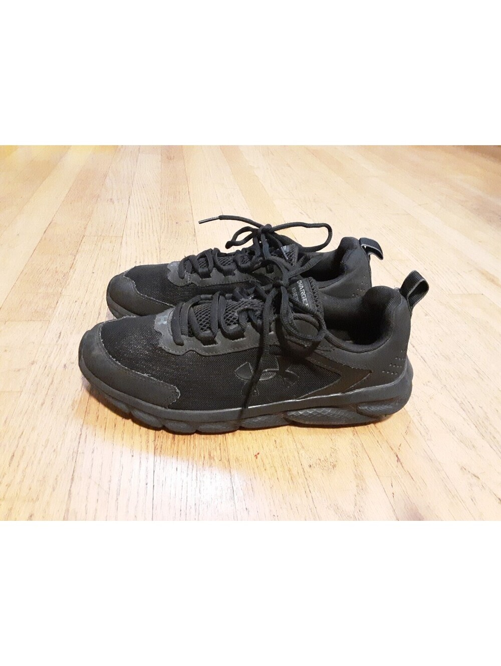 Under Armour Charged Assert Running Shoes US Size 9.5 lack Sneakers